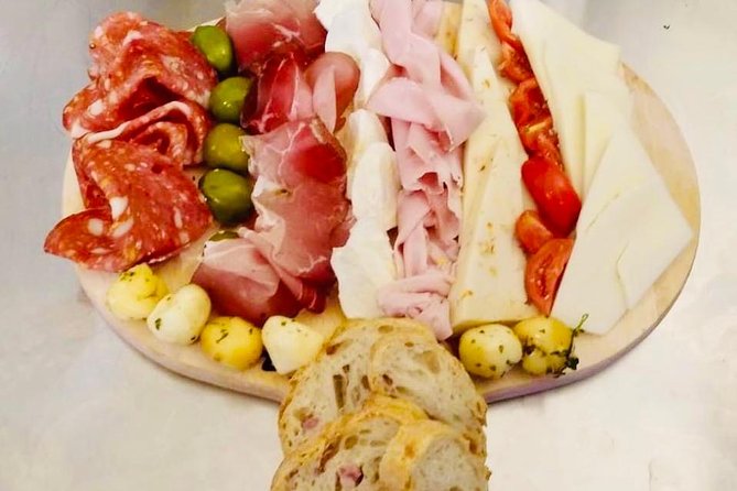 Food Tour: History&Tasting of Naples with your Local Guide - Discovering Spaccanapoli and the Heart of Neapolitan Street Food