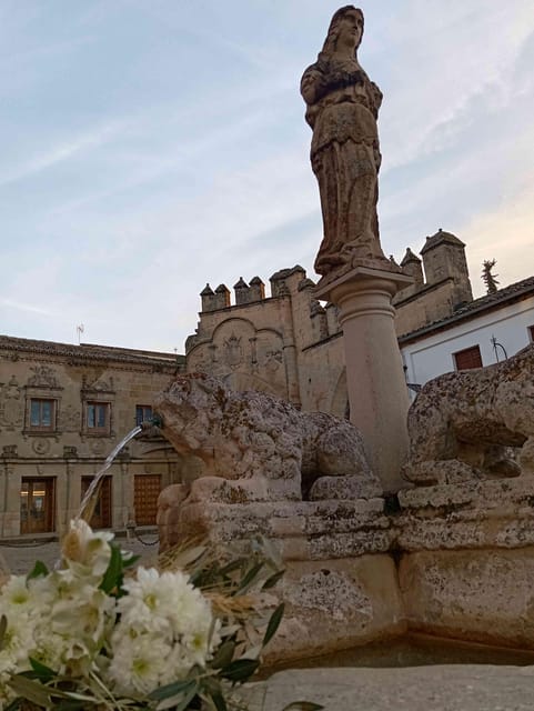 FREE TOUR BAEZA. "Return to the Past: From Viatia to Baeza". - Starting Point Near Antonio Machado’s Statue