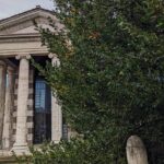 Free Urban Trekking with an Archaeologist - The Stops That Make This Tour Special