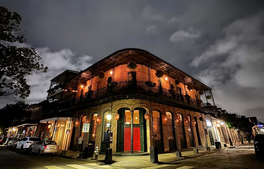 French Quarter Ghosts and Ghouls of New Orleans Ghost Tour - The Tour Starts at Jackson Square with Historic Ghost Stories