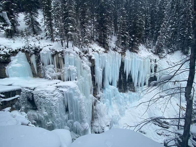 From Banff: Johnston Canyon Guided Icewalk - Starting Point and Transportation Details