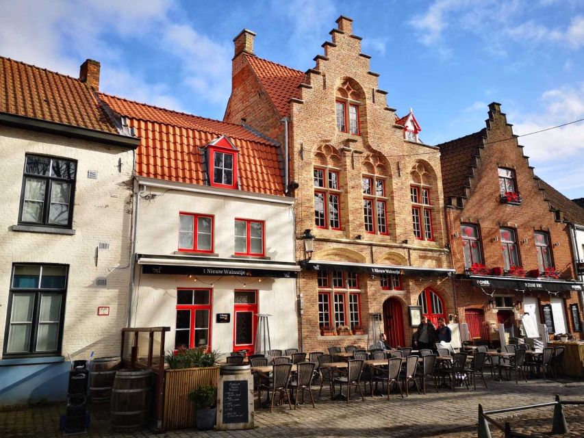 From Brussels: Bruges Day Trip with Boat Tour Option (ENG) - Discovering the Lake of Love and the Begijnhof