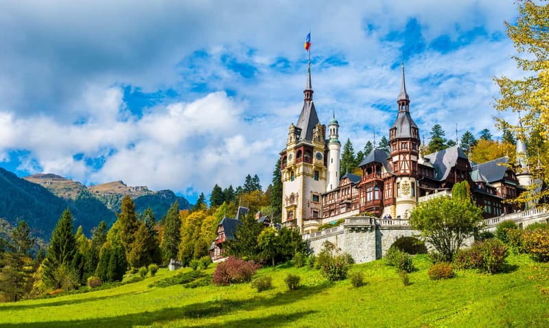 From Bucharest: Peles Castle, Brasov & Bran Castle Day Trip - Exploring Brasov’s Medieval Old Town
