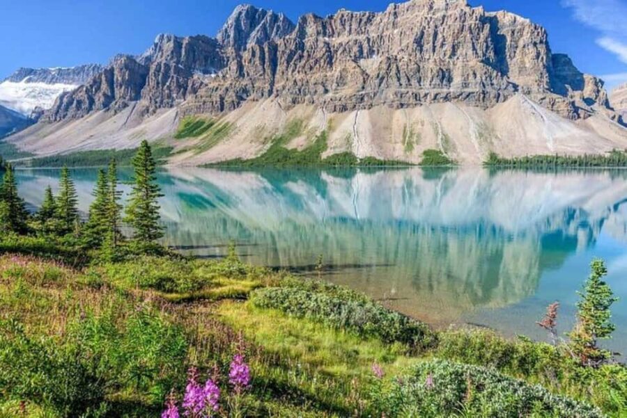 From Calgary: Explore 4 Stunning Lakes in Banff & Yoho - The Lakes: Lake Louise, Peyto Lake, Bow Lake, and Emerald Lake