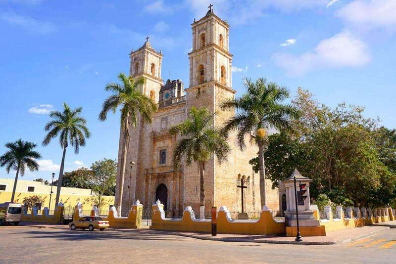 From Cancun: Chichen Itza Day Tour - Starting the Day: Pickup and Transit from Cancun