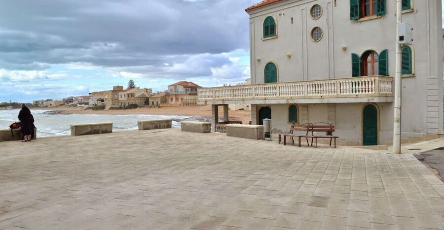 From Catania: Inspector Montalbano Day Tour with Audio Guide - Exploring Scicli: Baroque Charm and TV Set Spots