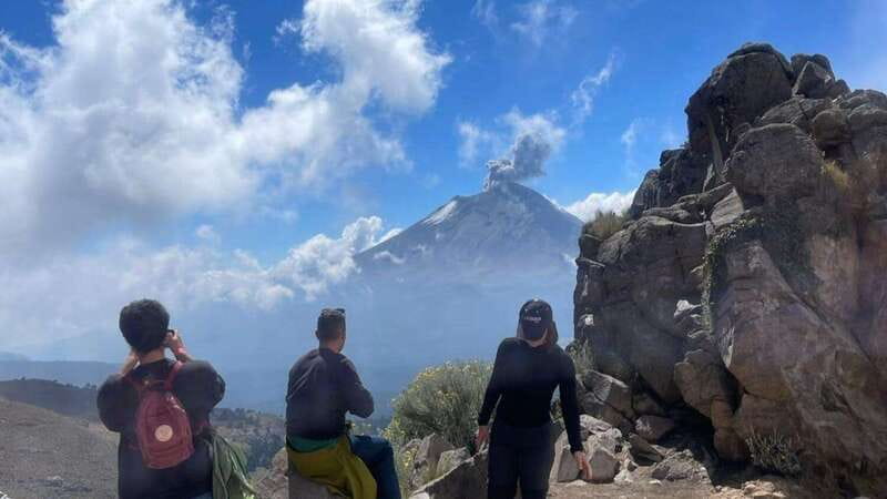 From CDMX: Trekking to Iztaccihuatl Volcano accompanied by a mountaineer - Pickup and Transportation from Mexico City to Puebla