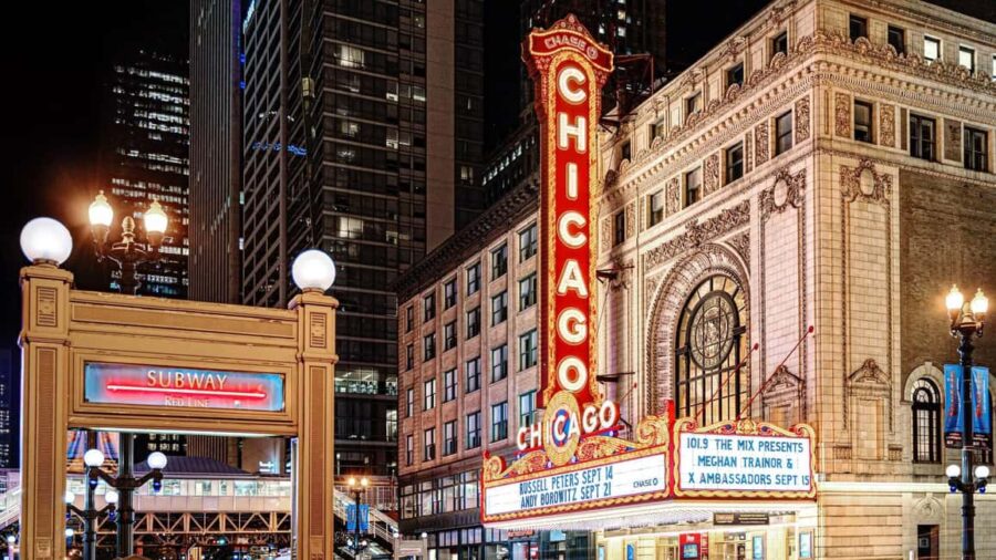 From Chicago:Federal building,Coal Mine&More 1 Day Tour - Crossing the LaSalle St Bridge for City Views