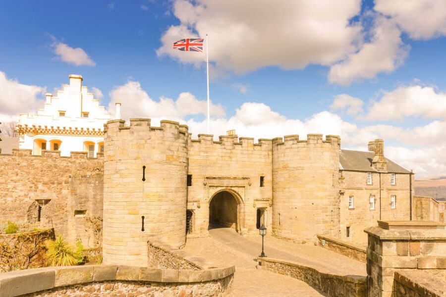 From Edinburgh: Stirling Castle, Loch Lomond & Whisky Tour - Departure Point and Tour Duration