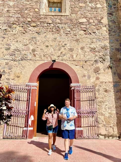 From Guadalajara: Chapala & Ajijic Private Full Day Tour - Optional Birria Tasting at El Chololo Restaurant