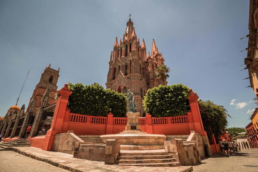 From Guanajuato: Private Day Tour to San Miguel - Visiting Atotonilco: Sanctuary and Wall Paintings