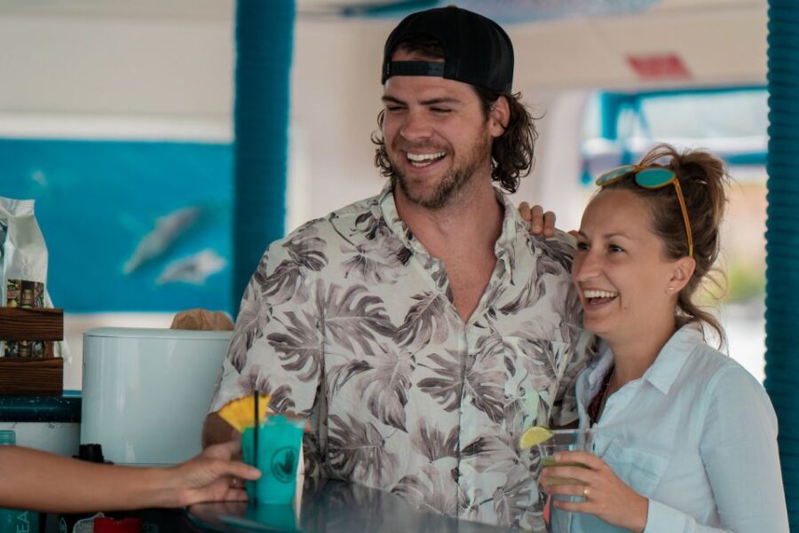 From Hawaii: Historical Dinner Cruise Tour to Kealakekua Bay - What is the Island-Style Dinner Like?