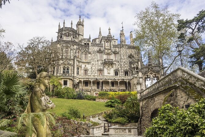 From Lisbon: Sintra, Pena Palace and Regaleira - Authentic Lunch in Sintra’s Historic Center