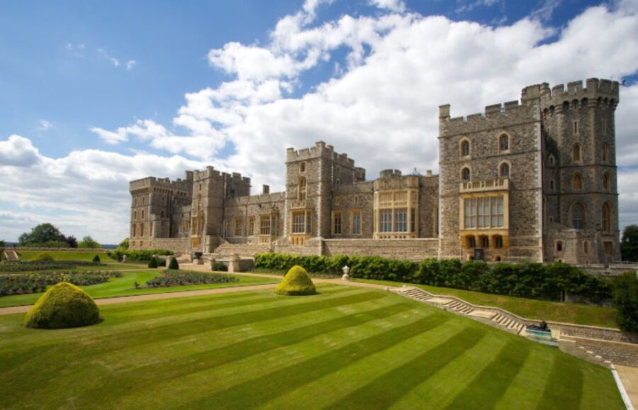 From London: Windsor, Stonehenge, Bath & Oxford 2-Day Tour - Starting from Central London to Windsor and Stonehenge