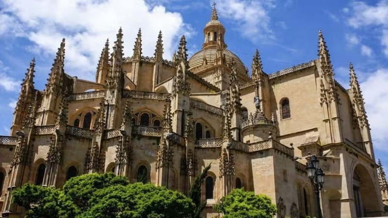 From Madrid: Excursion to Toledo and Segovia, two most visited destinations - Exploring Toledo: The City of Three Cultures