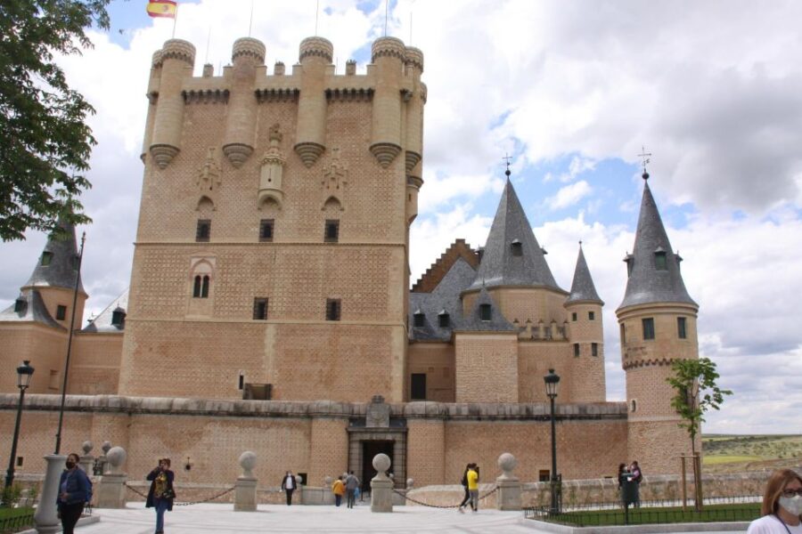 From Madrid: History and Charm of Segovia Full-Day Tour - Strolling Through Segovia’s Old Town and Plaza Mayor