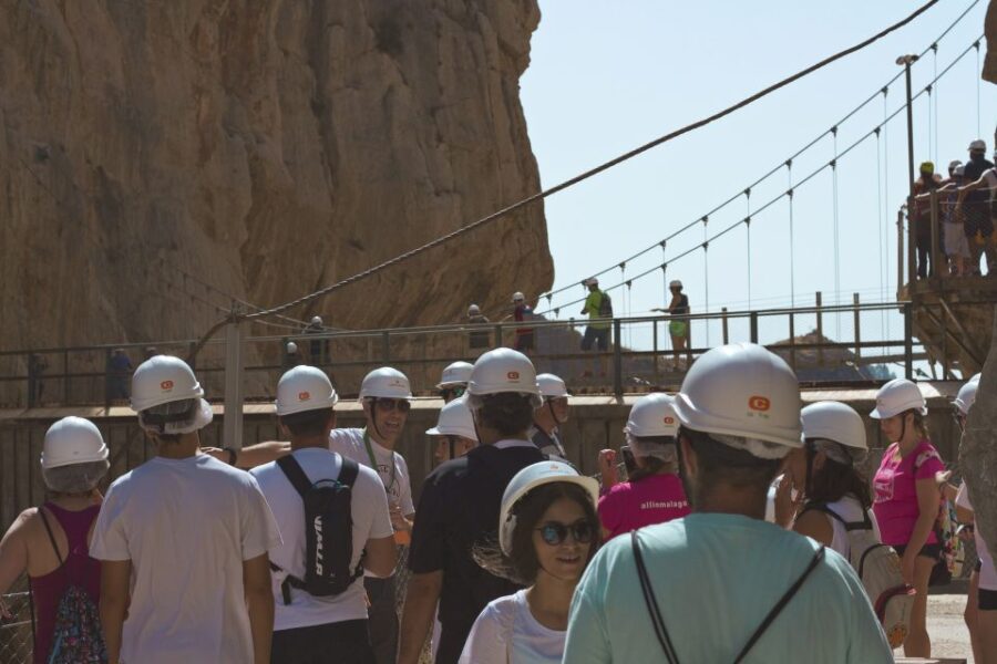 From Málaga: Caminito del Rey Full-Day Tour - Walking the Path of El Caminito del Rey: A High-Altitude Adventure