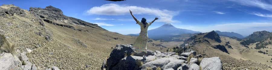 From Mexico City: Hike and Adventure to Iztaccihuatl with an Expert Guide - The Drive to Paso de Cortés and Initial Views