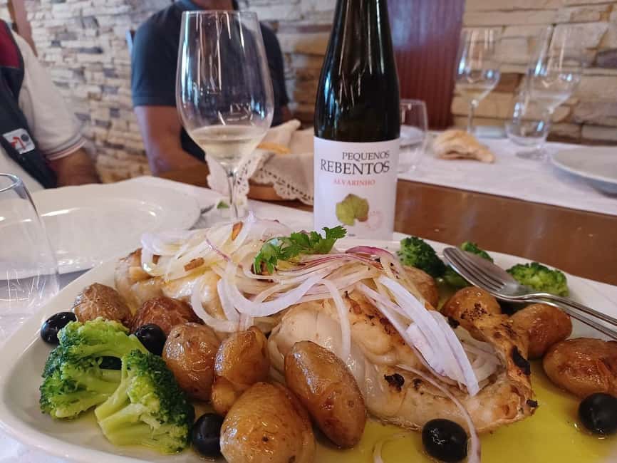 From Porto: Vinho Verde Private Wine & Gastronomy Tour - Exploring Monção’s Elegant Wine Estate