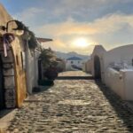 From Santorini: Guided Oia Morning Tour with Breakfast - Discovering Oia’s Tranquil Streets and Blue-Domed Churches