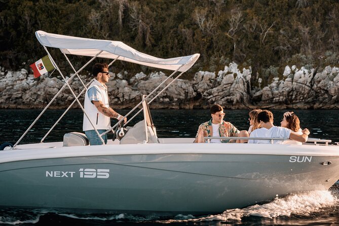 From Sorrento : Private Capri Daily Boat Tour - Visiting Marina Grande and Bagni Regina Giovanna