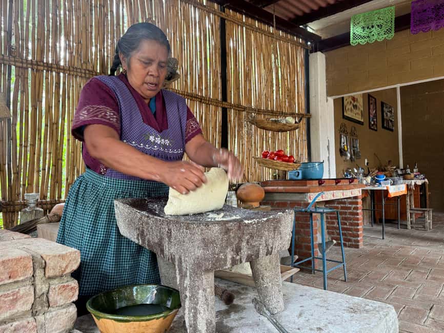 From Teotitlán del Valle - Traditional Cooking Class - Teotitlán del Valle’s Vibrant Market Scene