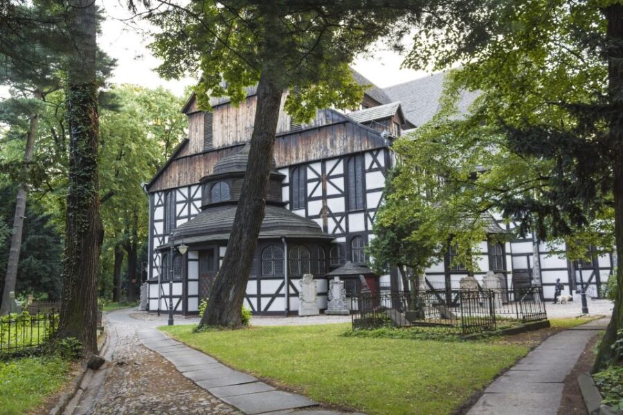 From Wroclaw: Peace Churches in Swidnica and Jawor - How the Tour Begins with Hotel Pickup in Wroclaw