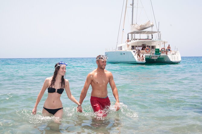 Fuerteventura Deluxe Catamaran Tour with meals and drinks - Key Points