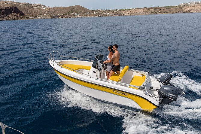 Full Day Boat Rental Without a License in Santorini - Fully Equipped Boat with Safety and Comfort Features