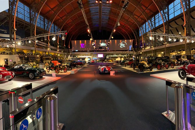 Full Day Brussels - Discovering the Symbol of Brussels: The Manneken Pis