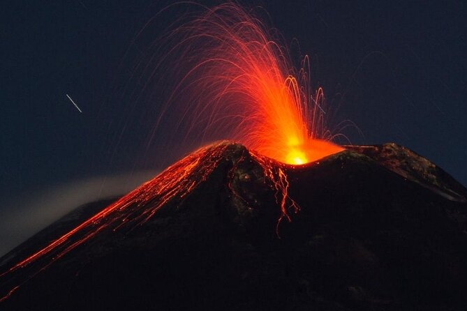 Full-Day Etna Nord 3000 and Alcantara Gorges - Exploring Mount Etna from the Refuge to Pizzi Deneri