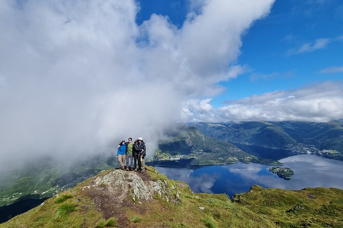 Full-Day Fjord Hiking private- Bergen - Carefully Chosen Trail Options Based on Weather and Group Dynamics