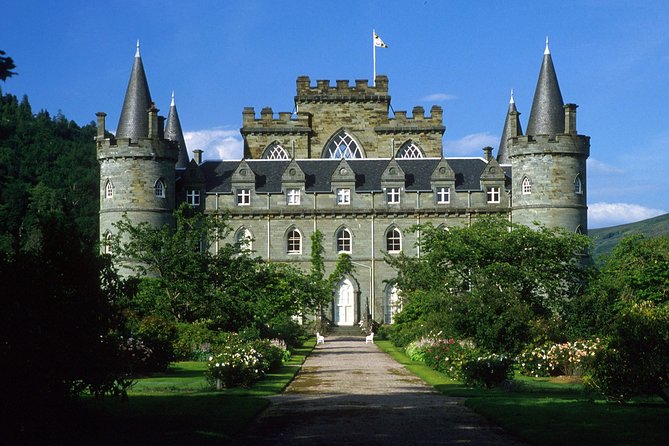 Full-Day Oban Castles and Glencoe Guided Tour from Glasgow - Exploring Inveraray: A Classic Scottish Town