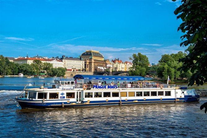 Full-Day Prague in a Nutshell Walking Tour with delicious Lunch-Cruise - Starting Point and Tour Schedule at 8:30 am in Prague