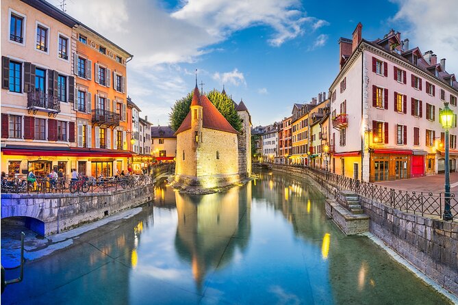 Full-Day Private Tour from Geneva to Annecy - Discovering Annecy: The Jewel of the Alps