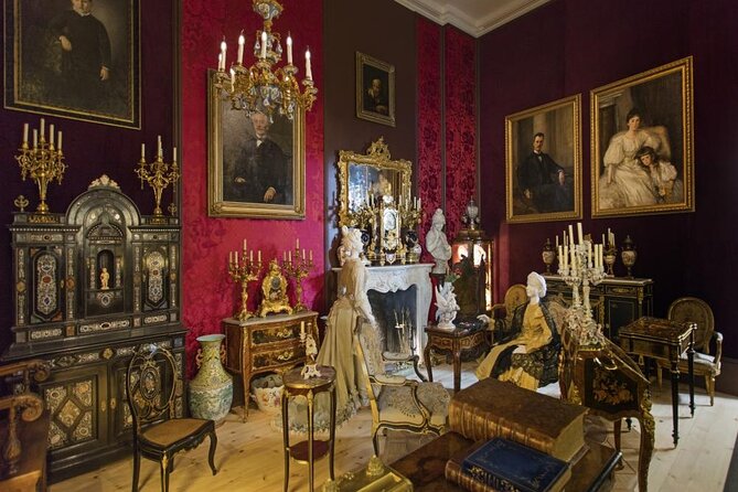 Full-Day Private Trip, Hill of Crosses, Rundale and Bauska Castle - The Hill of Crosses: A Powerful Symbol of Faith and Resistance