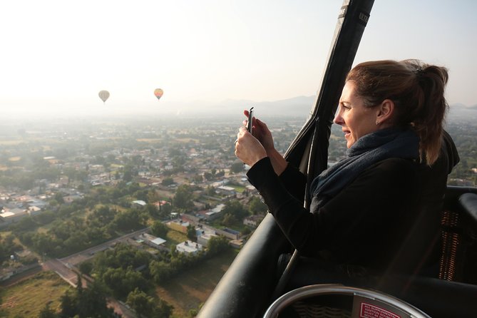 Full-Day Teotihuacan Hot Air Balloon Tour from Mexico City Including Transport - The Flight: Flying Over the Pyramids of the Sun and Moon