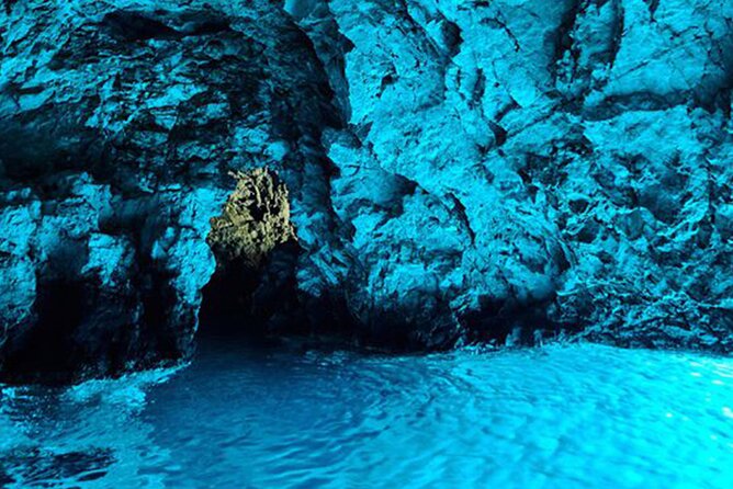 Full-Day Tour in Blue Cave and 5 Islands - All included - Departing from Split and Meeting Logistics