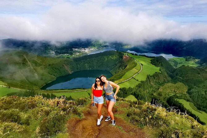 Full Day Tour Sete Cidades & Lagoa do Fogo with Lunch - Visiting Lagoa do Canario and Ribeira Grande