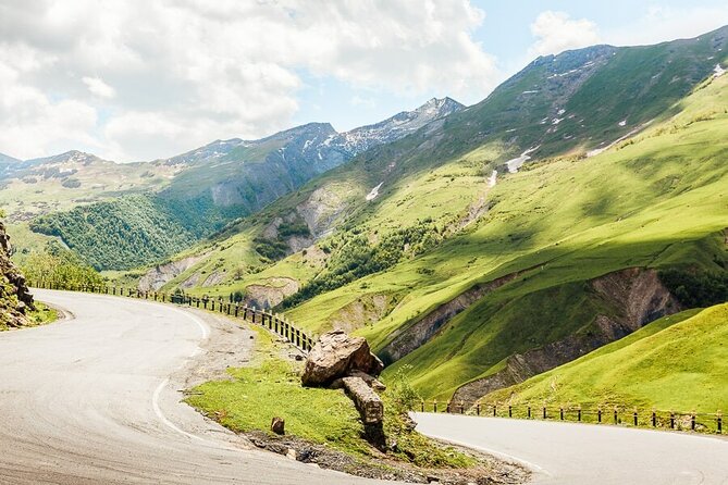 Full Day Tour to Kazbegi - Marvel at the Confluence of the Black and White Aragvi Rivers
