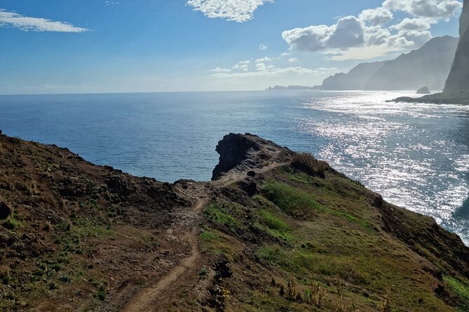 Funchal: Pico do Arieiro to Santana and Ponta de Sao Lorenco - Visiting Belvedere Du Terreiro Da Luta and the First World War Monument