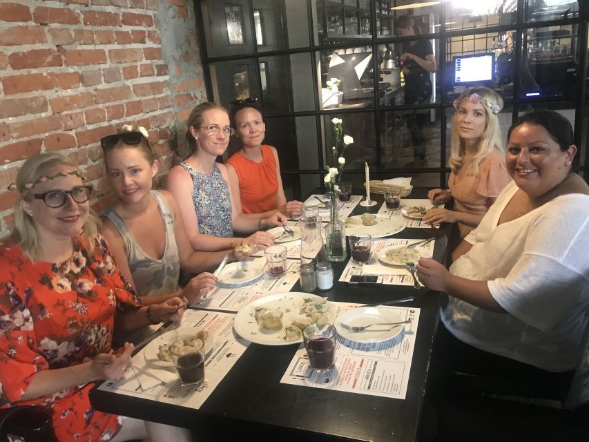 Gdansk Traditional Food Tour with Old Town Sightseeing - Starting the Tour at the Ibis Gdansk Stare Miasto