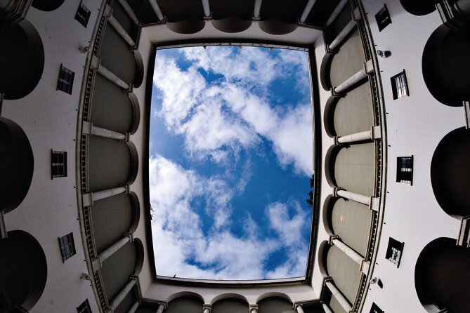 Genova Walking Tour with Audio and Written Guide by a Local - Exploring Genoa’s Historic Piazza della Vittoria