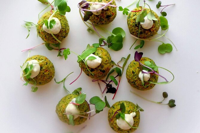 Genuine Valencian tapas tour with a pinch of History - Strolling Through Plaza De L’ajuntament and Historical Insights