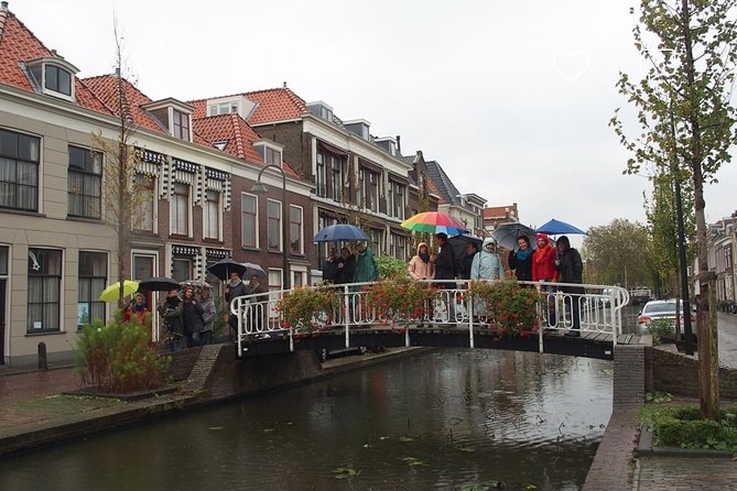 Get the best out of Delft by creating memories during our private walking tour! - Discovering Delft’s Iconic Market Square and Blue Delft Pottery