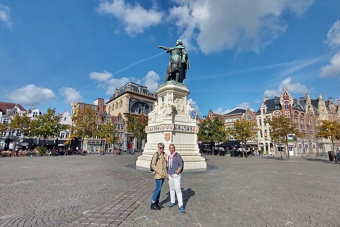 Ghent Sightseeing and Chocolate Tasting Tour - Explore Ghent’s Quays and Squares