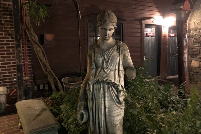 Ghosts of Gettysburg Ultimate Dead of Night Haunted Ghost Tour - Logistics, Meeting Points, and Accessibility