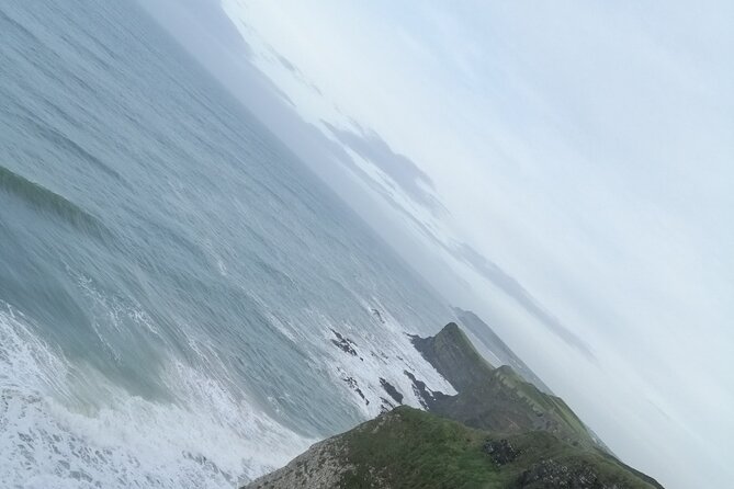 Giant's Causeway & Game of Thrones (luxury Private Tour) - Exploring the Historic Bushmills Distillery