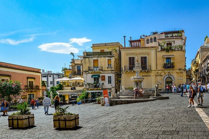 Giardini , Taormina & Castelmola - Exploring the Village of Castelmola