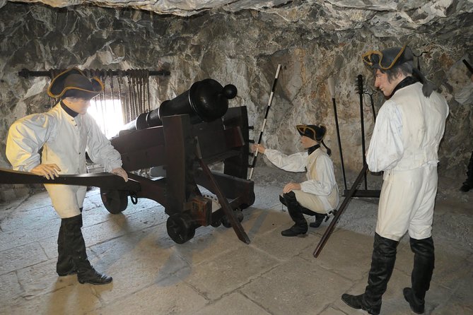 Gibraltar Sightseeing: Classic Rock Tour (Private) - Exploring the Magnificent St. Michaels Cave